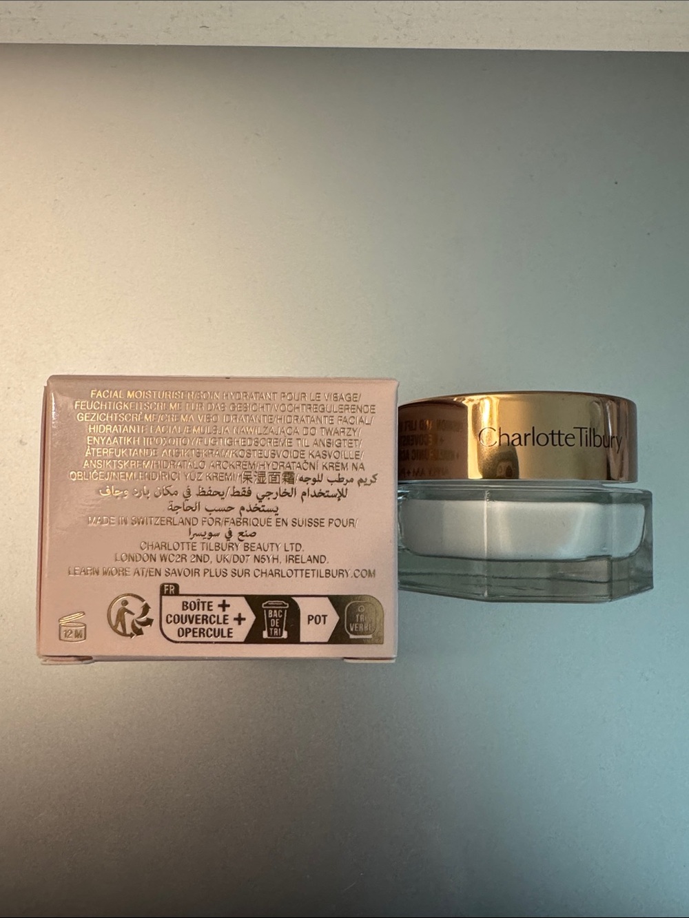 Charlotte Tilbury Charlotte’s magic cream. Immediate Skin Revival Moisturizer - Picture 4 of 6